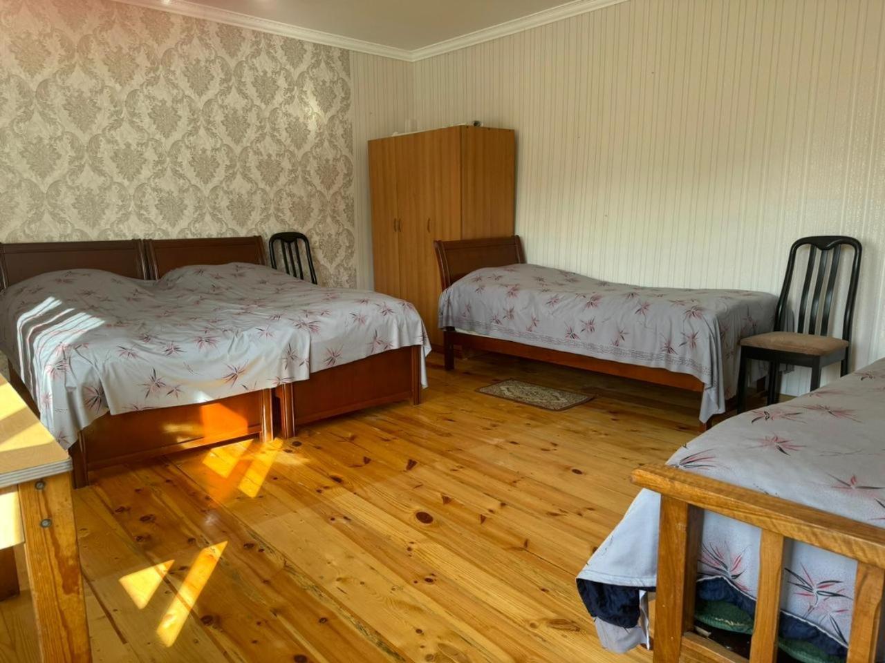 Center Hotell Goris Exteriör bild